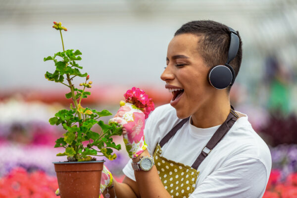 Radio Can Help Promote Springtime Businesses
